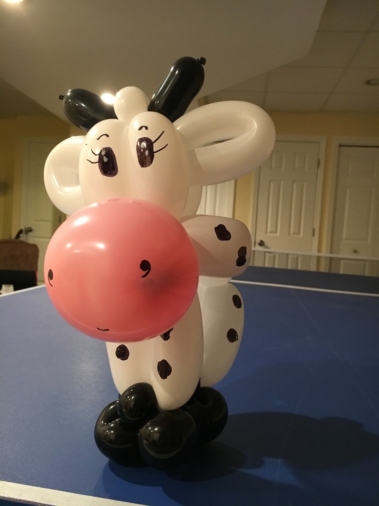 Balloon art creation