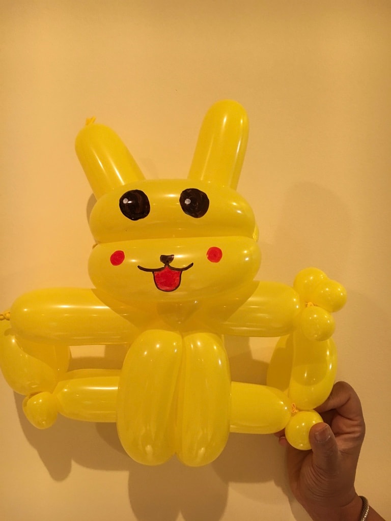 Balloon art creation