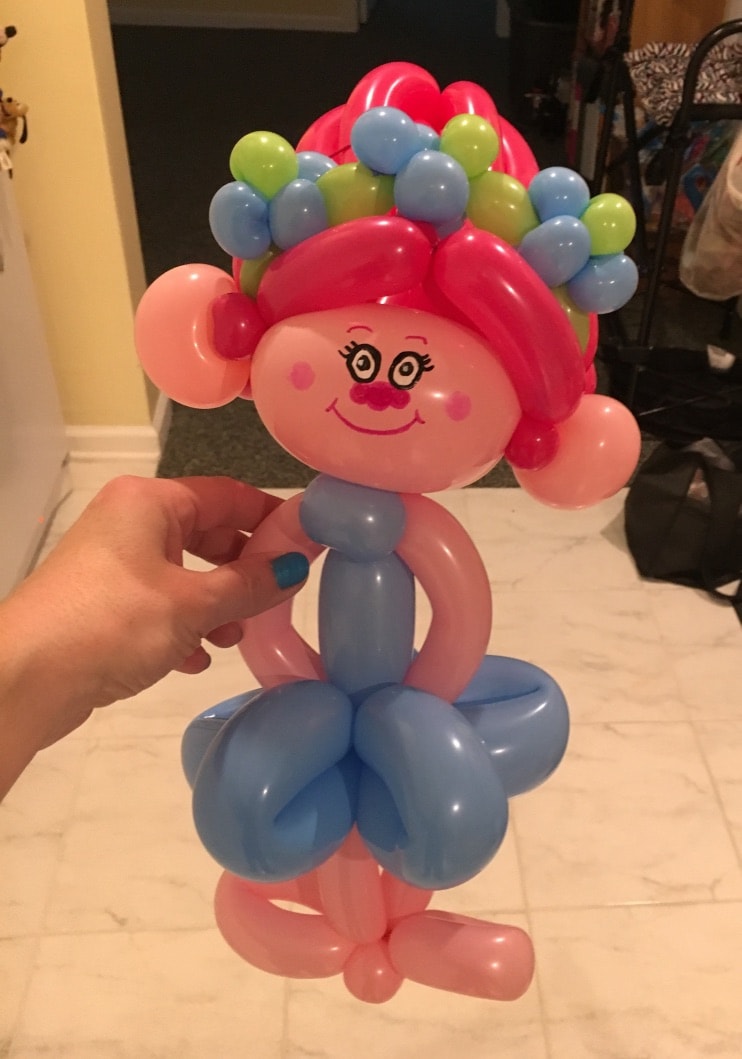 Balloon art creation